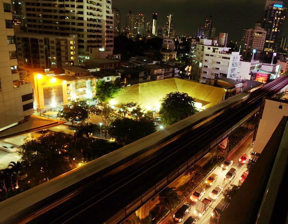 V Residence Bangkok Dış mekan fotoğraf