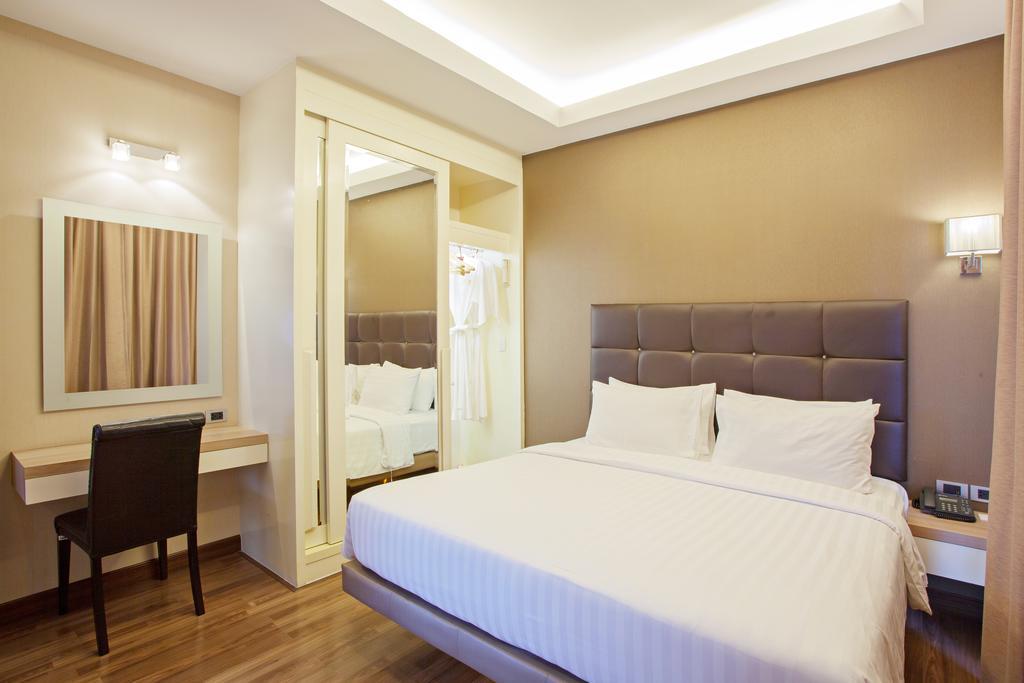 V Residence Bangkok Dış mekan fotoğraf