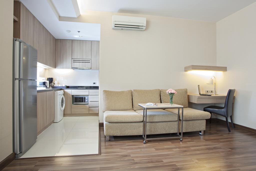 V Residence Bangkok Dış mekan fotoğraf