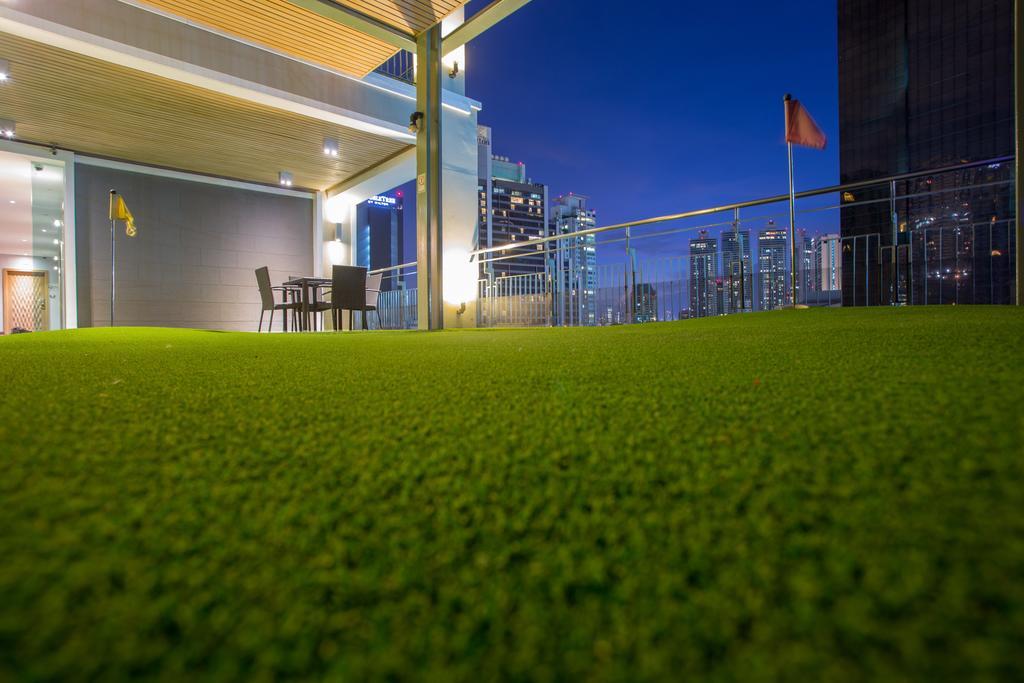 V Residence Bangkok Dış mekan fotoğraf