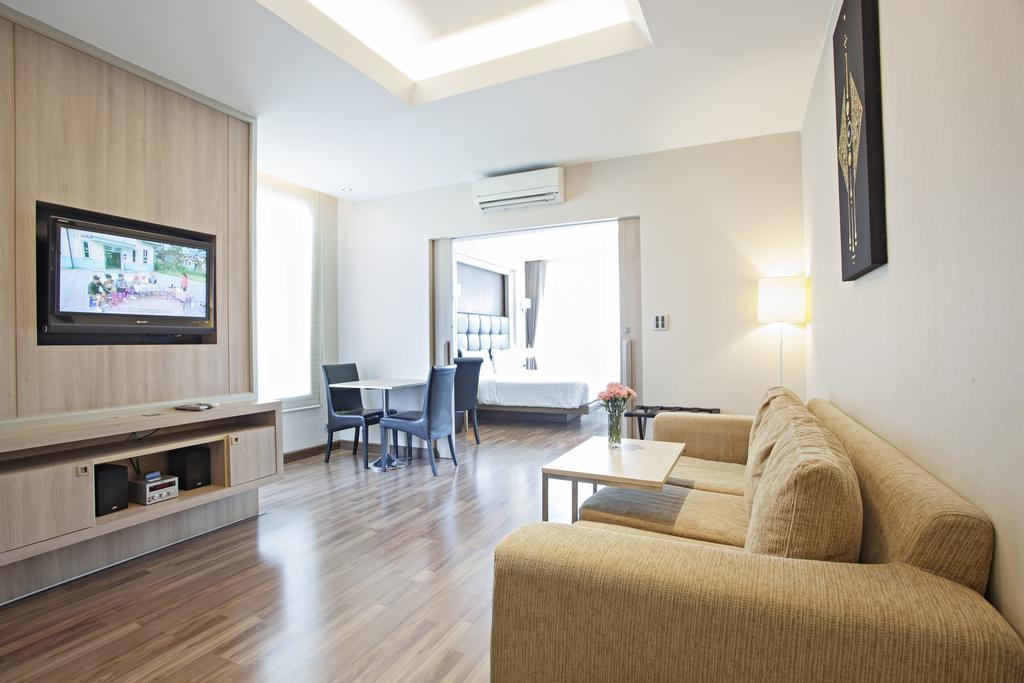 V Residence Bangkok Dış mekan fotoğraf
