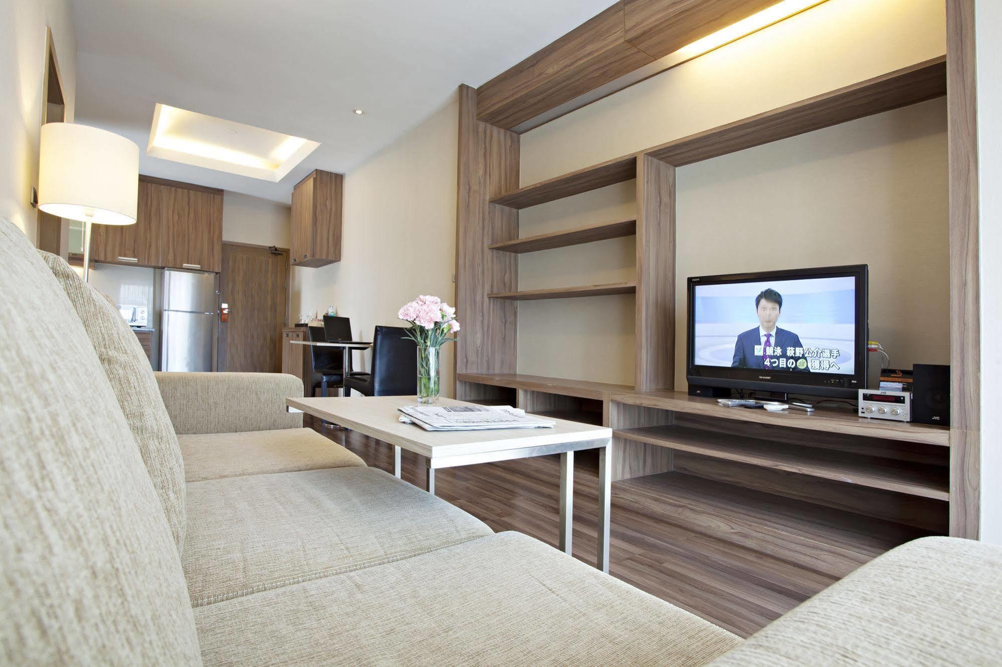 V Residence Bangkok Dış mekan fotoğraf
