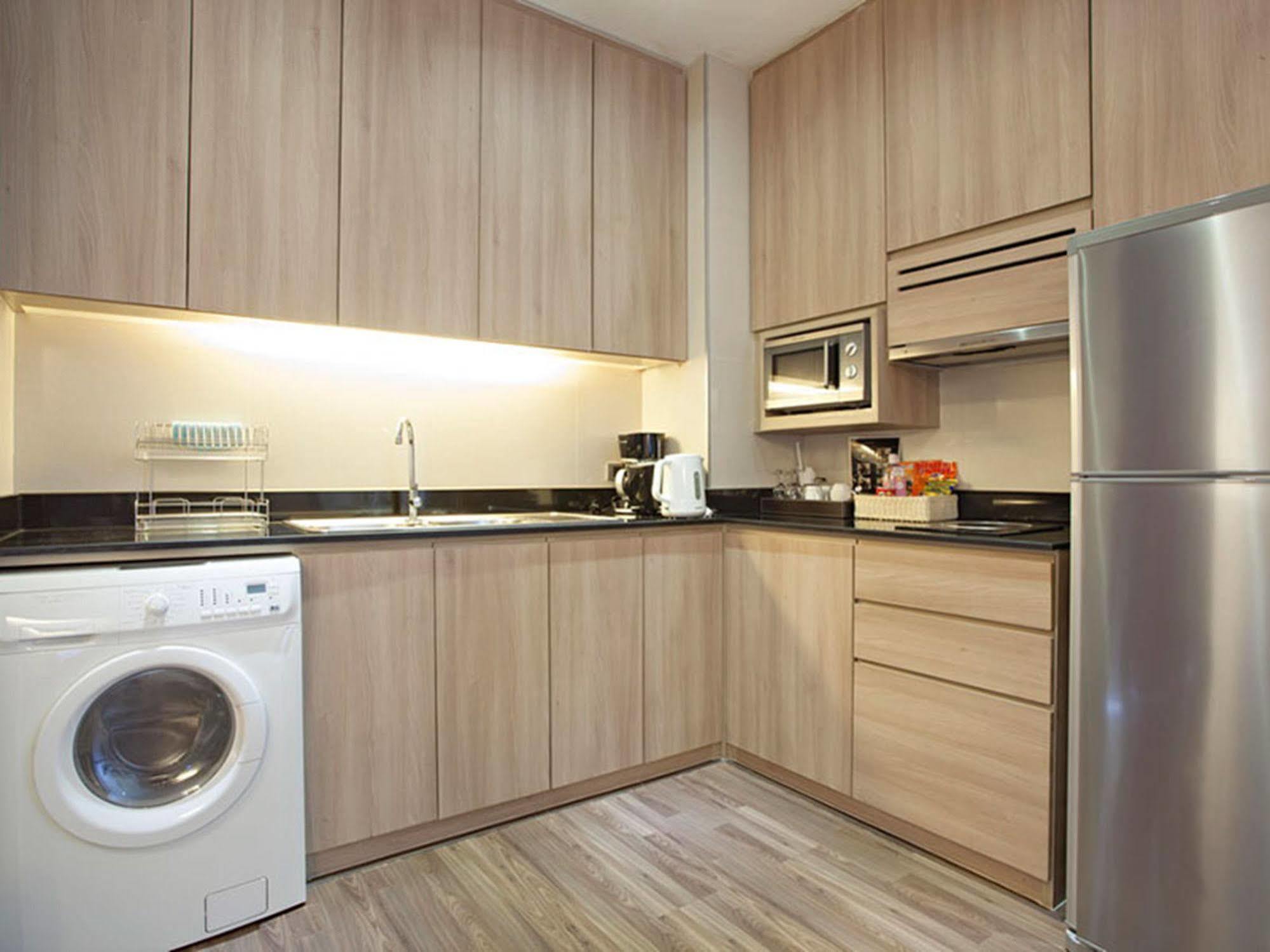 V Residence Bangkok Dış mekan fotoğraf