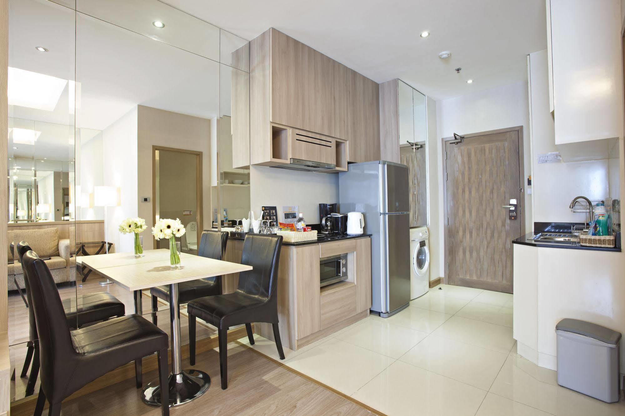 V Residence Bangkok Dış mekan fotoğraf