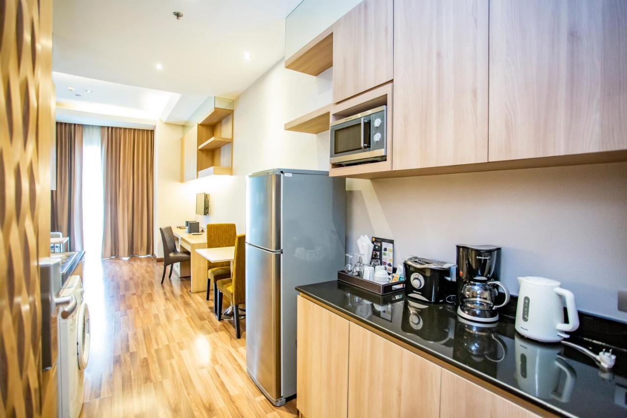 V Residence Bangkok Dış mekan fotoğraf